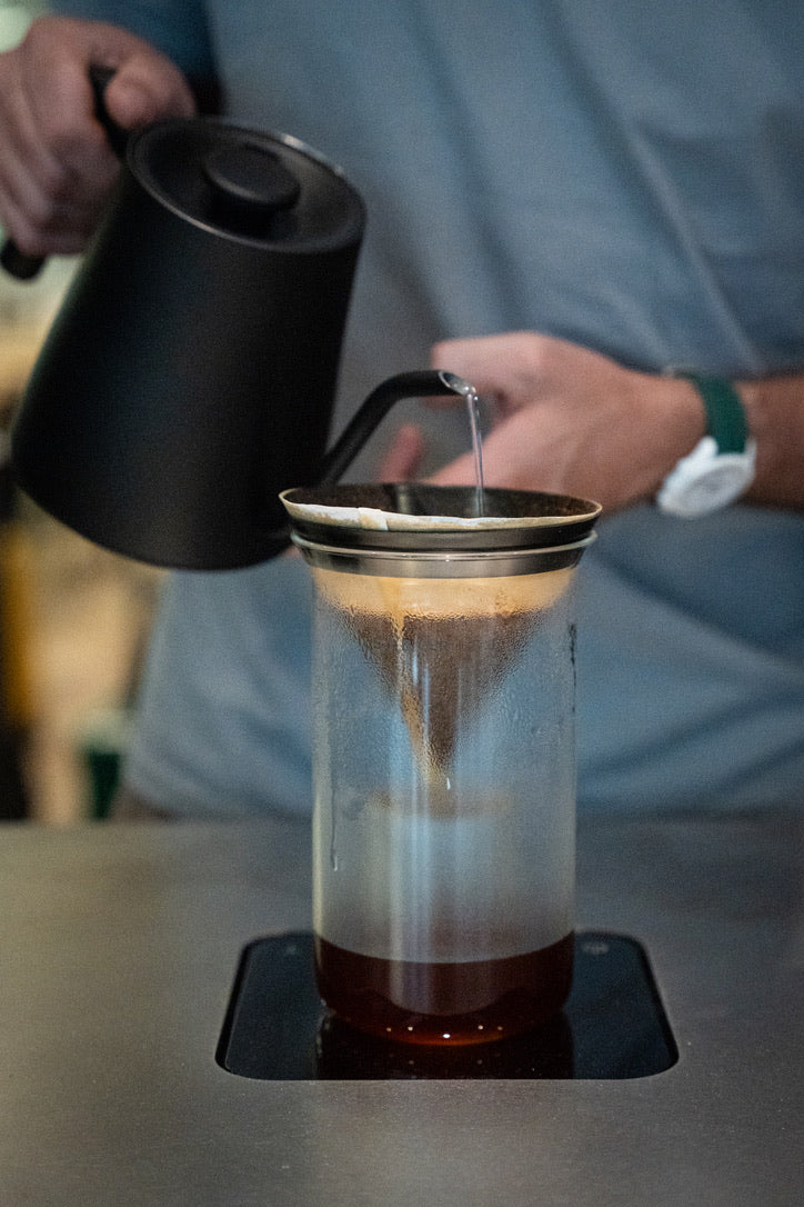 Brü Specialty Coffee home brewing course — master precision pour-over and manual filter coffee techniques
